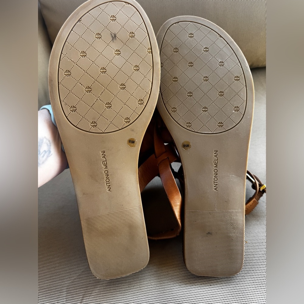 Antonio Melani Ledger Tan Leather Ankle Strap Thong Sandals Women Size 9.5 - Picture 7 of 11